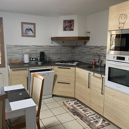 Spacieux Appartement 110M2 Avec Terrasse Privative Beauregard-Vendon Exterior photo