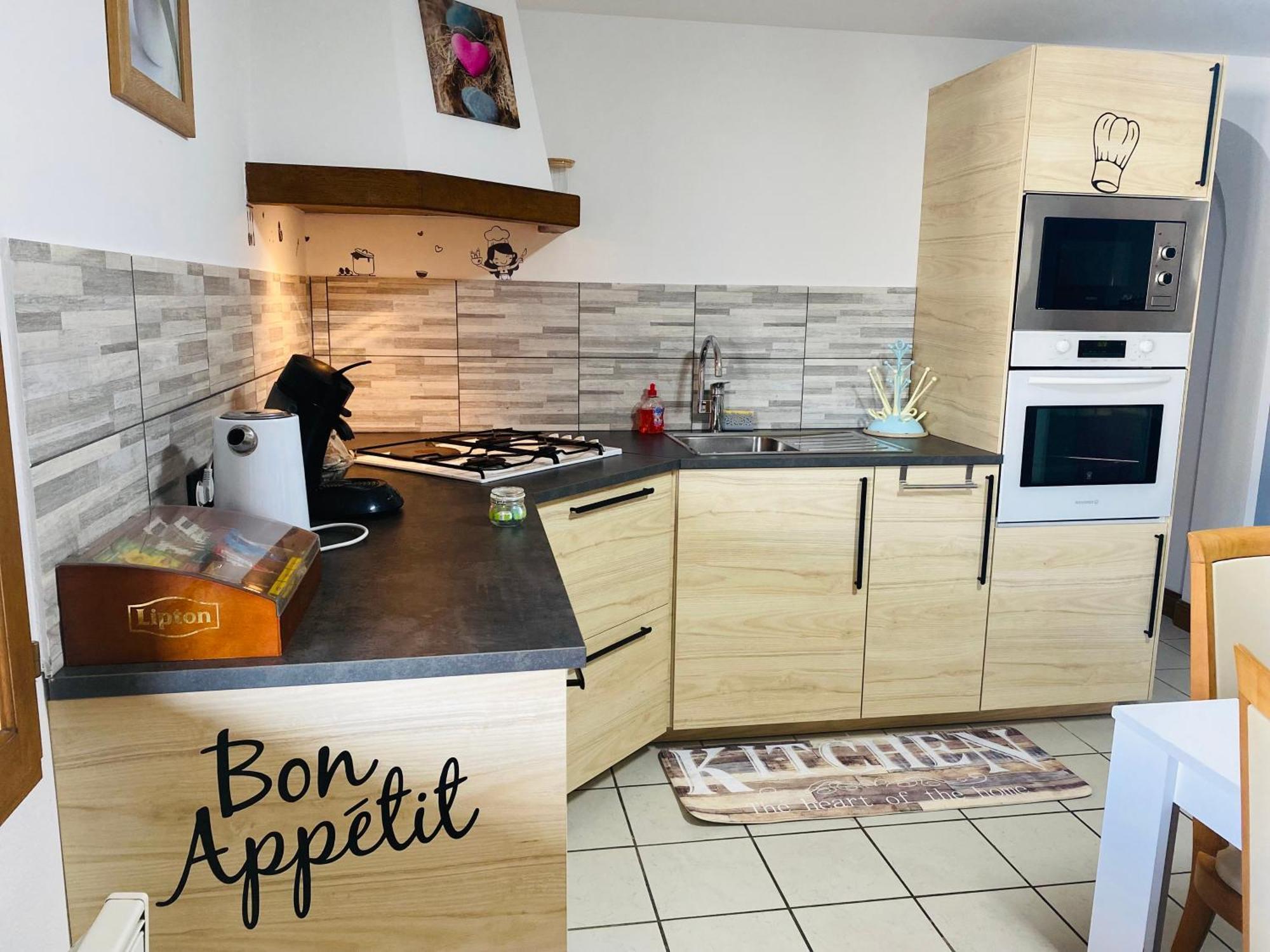 Spacieux Appartement 110M2 Avec Terrasse Privative Beauregard-Vendon Exterior photo
